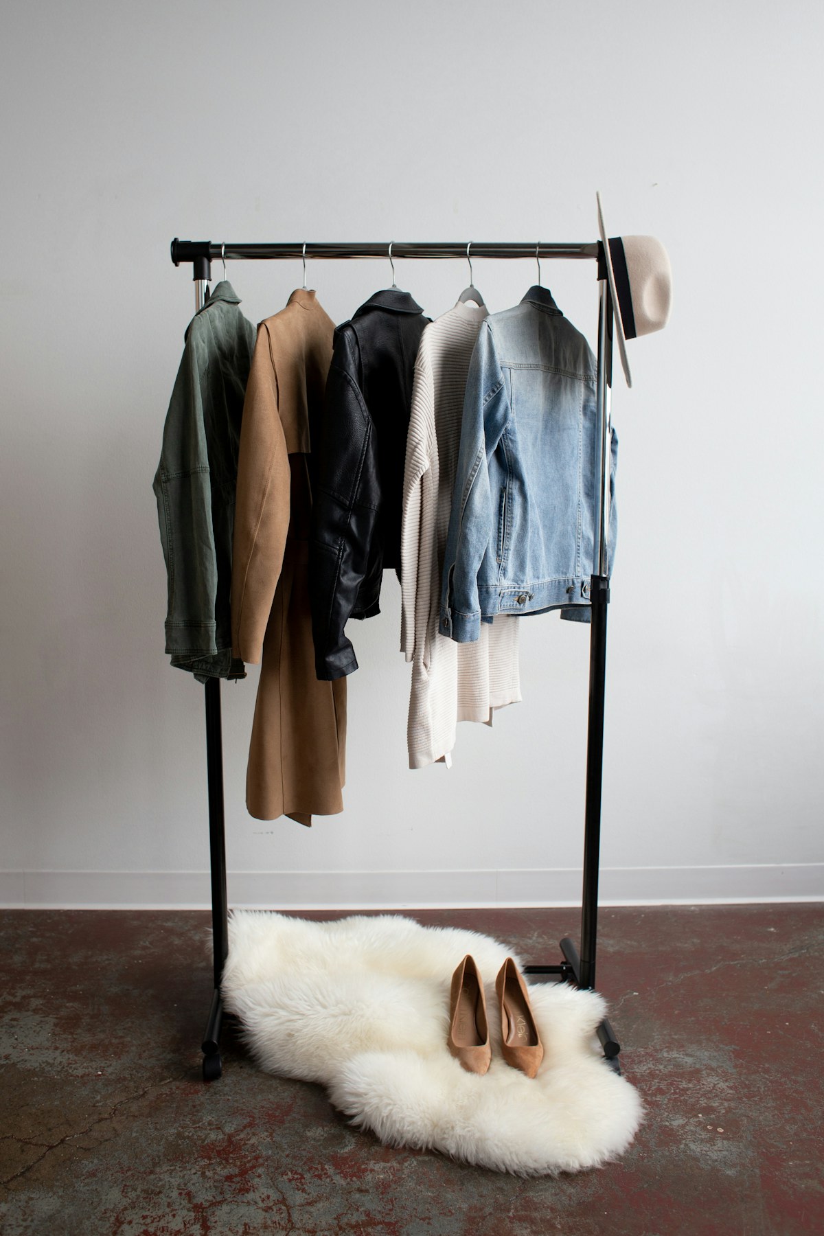 Chemnitz Coat in oat wool, worn open